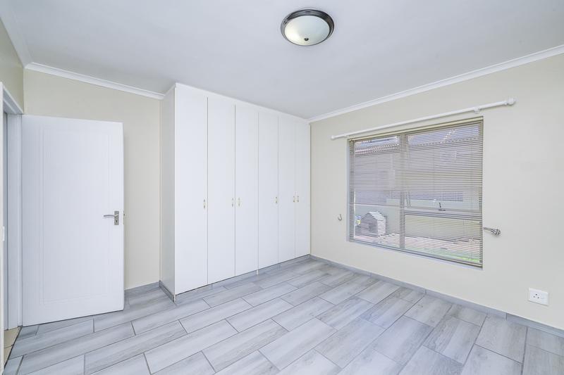 To Let 6 Bedroom Property for Rent in Kleinbron Estate Western Cape